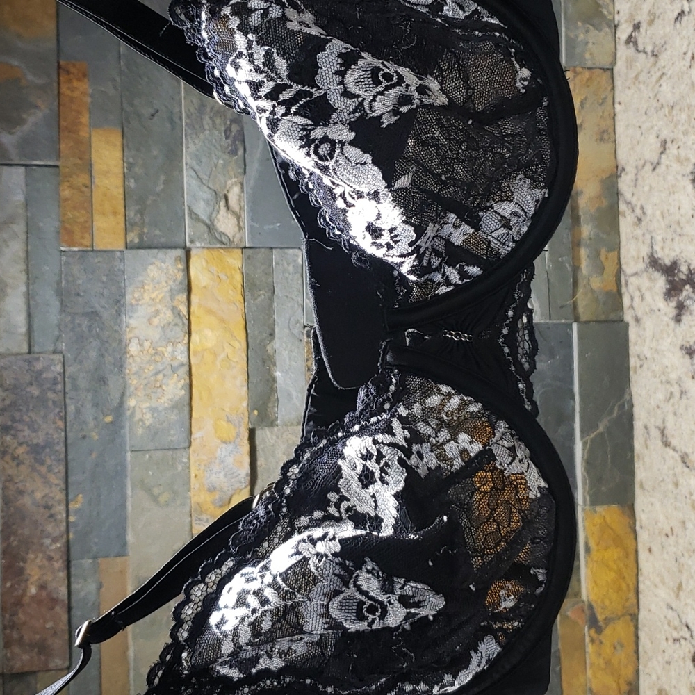 VS Unlined Demi Bra
